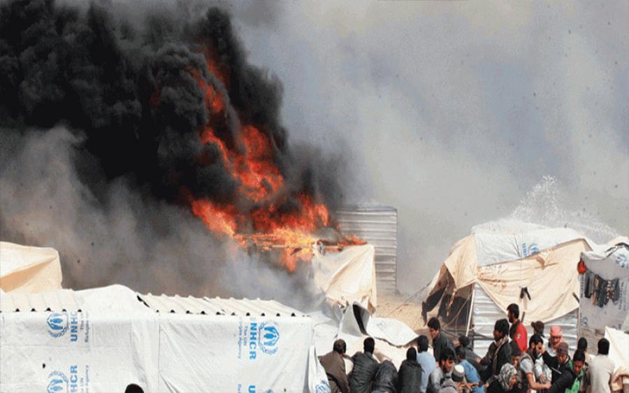 حريق في مخيم للاجئين في لبنان
