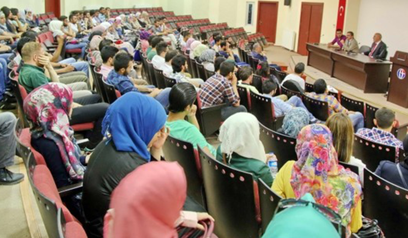 الجامعات التركية تفتح باب الأمل والمستقبل الواعد للاجئين السوريين