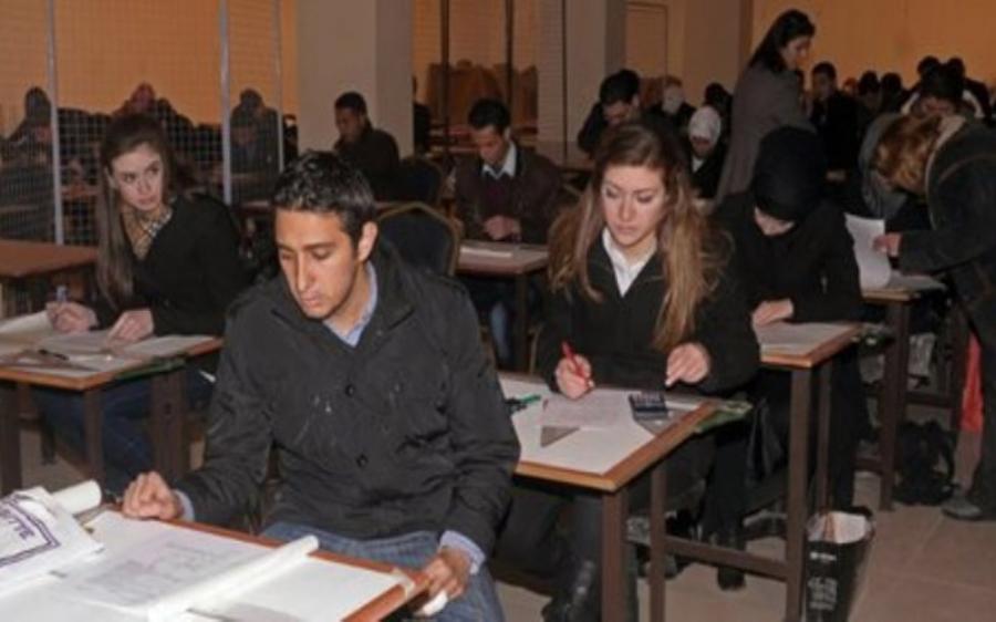 الطلاب السوريون في تركيا ضائعون بين السات و التومير و المعاهد الساعية للربح فقط