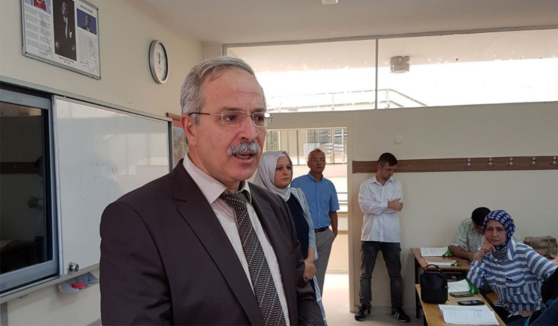 مسؤول تأهيل المعلمين: المدارس التركية هي مدارس السوريين لأن تركيا وطنهم مسؤول تأهيل المعلمين: المدارس التركية هي مدارس السوريين لأن تركيا وطنهم