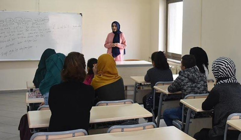 إدارة المنح ووقف الديانة التركي يقدمان منحة جديدة للطلاب السوريين