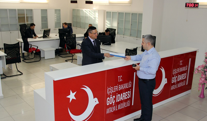 إدارة الهجرة التركية تتيح للسوريين الاستفسار عن الجنسية التركية