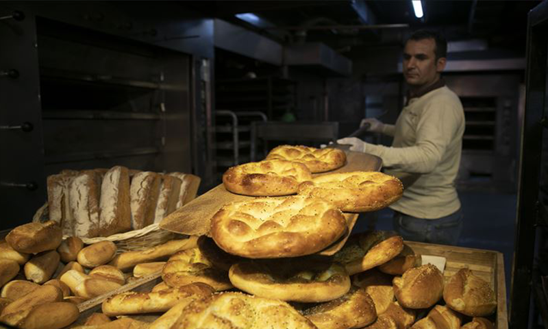 تركيا.. الأفران تستعد لإعداد "خبز رمضان"