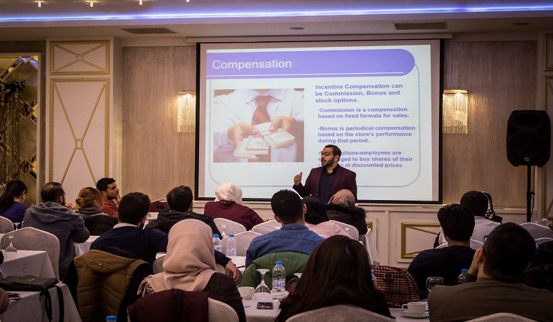 منحة في ماجستير إدارة الأعمال مقدّمة لأبناء الجالية العربية في إسطنبول منحة في ماجستير إدارة الأعمال مقدّمة لأبناء الجالية العربية في إسطنبول