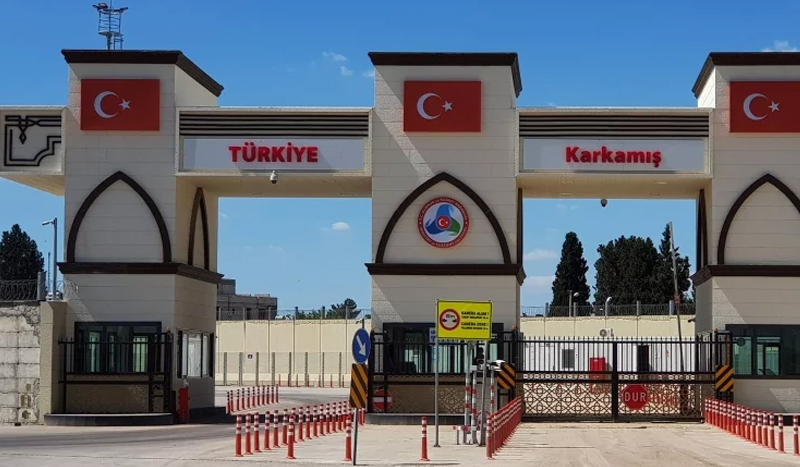 تركيا تلغي دخول السوريين المجنسين إلى سوريا بشكل مباشر تركيا تلغي دخول السوريين المجنسين إلى سوريا بشكل مباشر