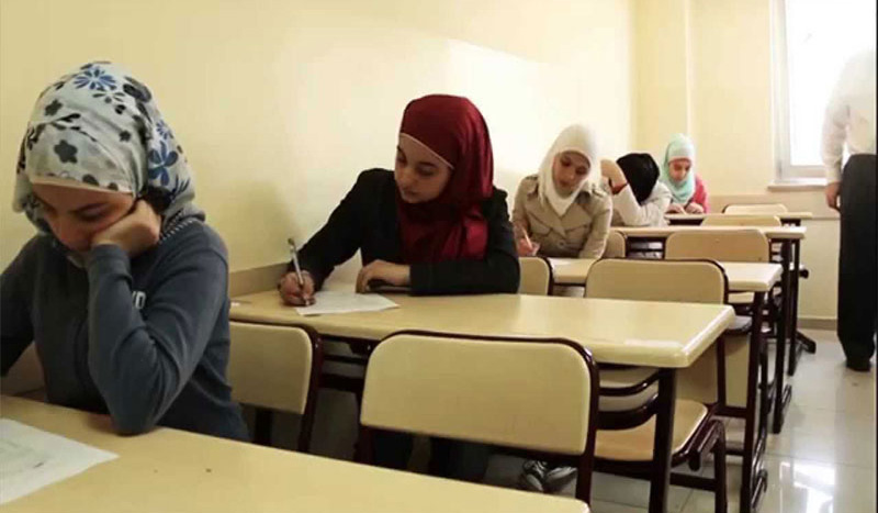 “التعليم فوق الجميع” تقدم منحًا جامعية للاجئين السوريين في تركيا “التعليم فوق الجميع” تقدم منحًا جامعية للاجئين السوريين في تركيا