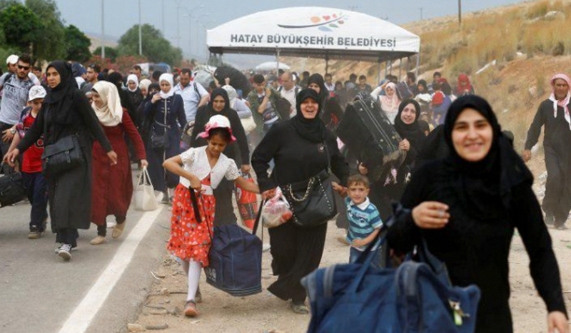 عودة المزيد من اللاجئين السوريين في تركيا إلى شمال سوريا