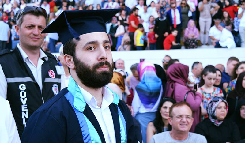 معتصم عبد اللطيف: حقق المستحيل وتجاوز الصعاب...حصد المركز الأول في جامعة صقاريا معتصم عبد اللطيف: حقق المستحيل وتجاوز الصعاب...حصد المركز الأول في جامعة صقاريا