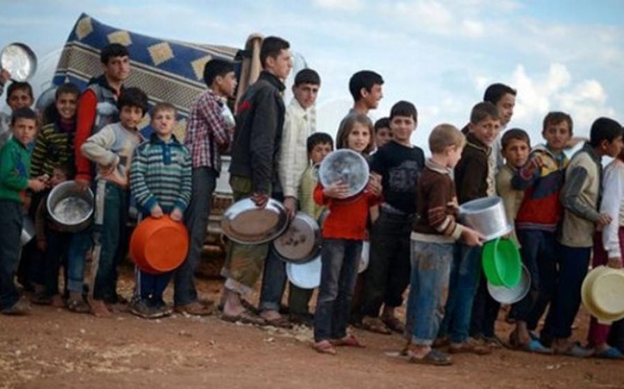 برنامج الغذاء العالمي يوقف دعم آلاف اللاجئين السوريين بالأردن