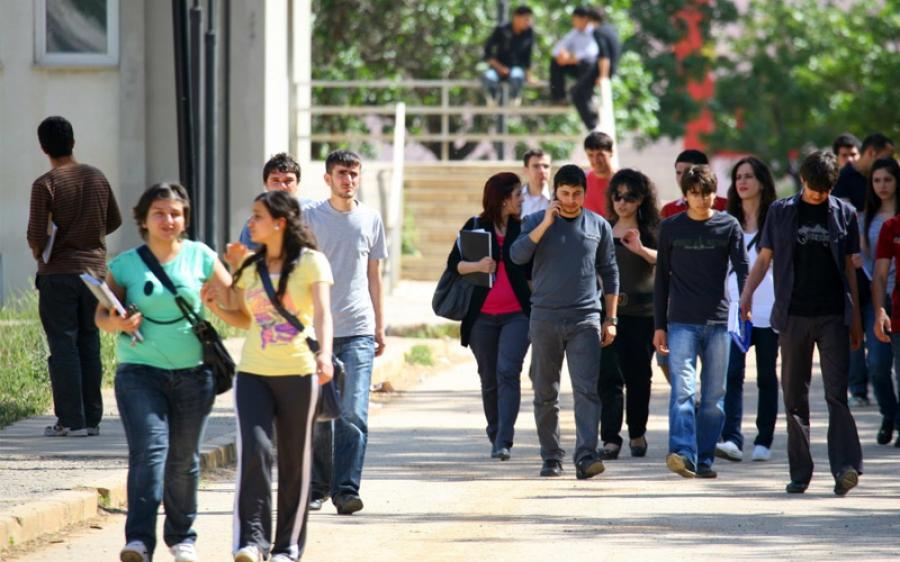 	قرار استكمال التعليم في الجامعات التركية .