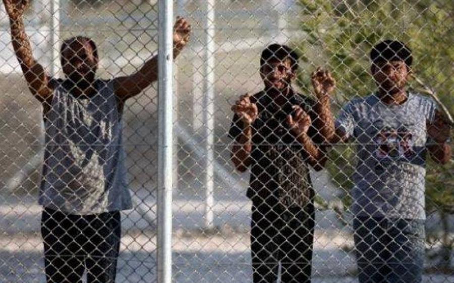 لاجئون سوريون عالقون في السجون المقدونية بظروف لا إنسانية