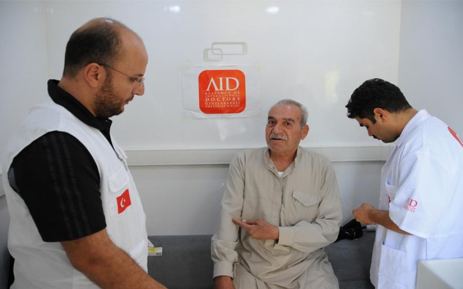 تعديلات جديدة على طريقة تقديم العلاج للاجئين السوريين في تركيا