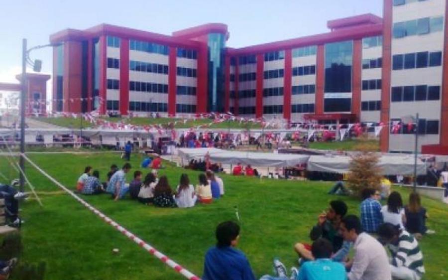 تركيا تعتزم إنشاء جامعة خاصة بالسوريين جنوب البلاد