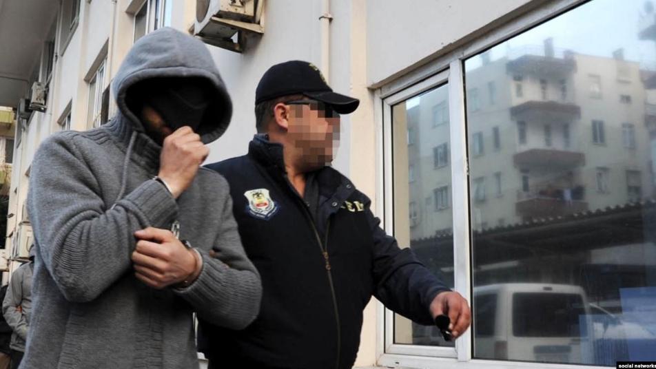 السلطات التركية تقبض على سوري سرق واعتدى على اثنين من جيرانه