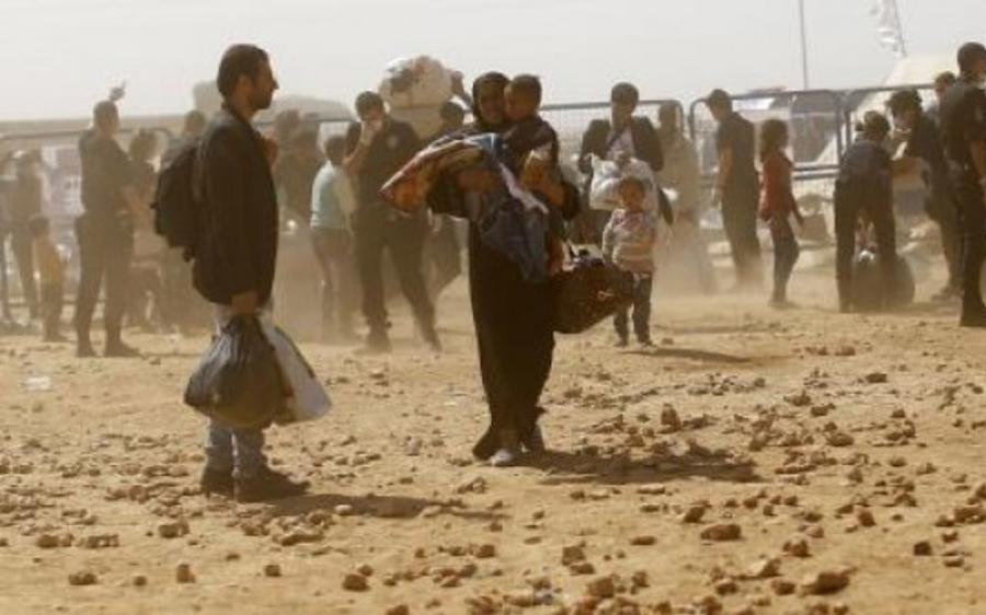 والي شانلي أورفه يدعو الأكراد السوريين إلى أكبر مخيم في تركيا