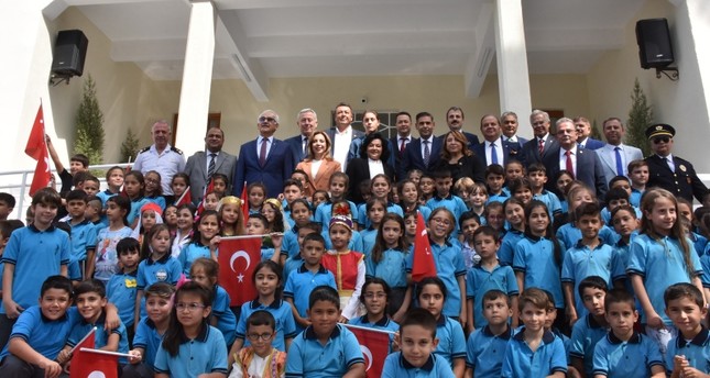 تطبيق يوفر للأهل متابعة وضع أبنائهم في المدارس التركية