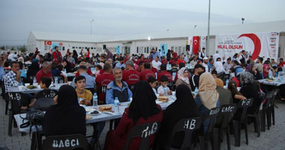 إفطار رمضاني لـ ثمانية آلاف سوري بولاية هاتاي التركية
