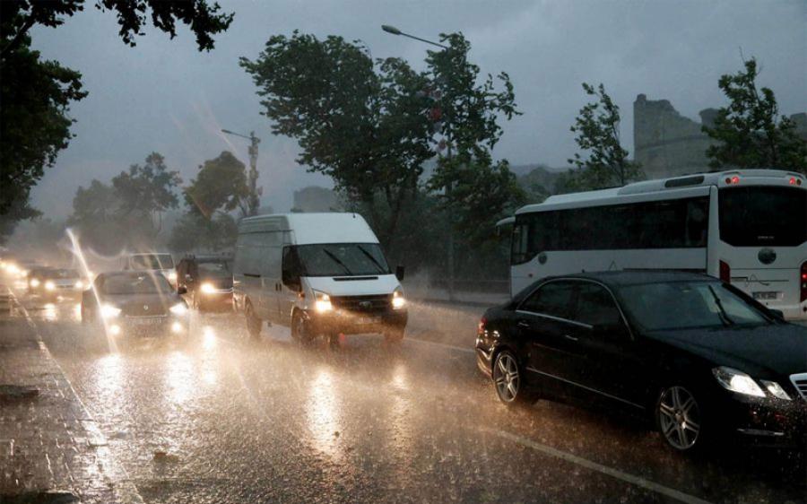 الأرصاد الجوّية في تركيا تُحذّر من عواصف في المدن الساحليّة