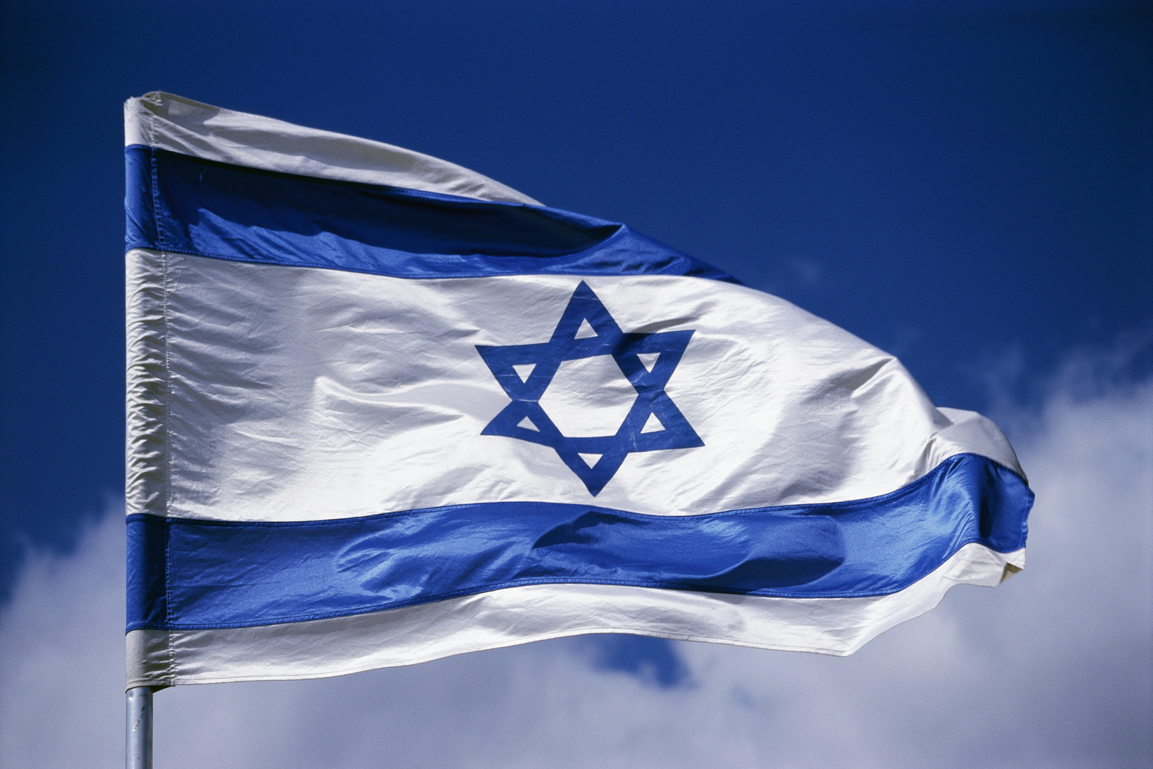 إسرائيل تخلي سفاراتها في الشرق الأوسط