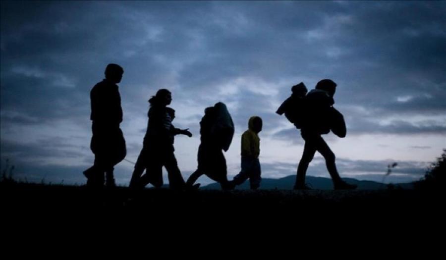 أوروبا تقرر إنشاء مخيمات لـ100 ألف شخص في خط سير اللاجئين