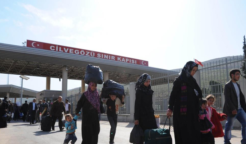 فتح باب الإجازات الشهرية للسوريين عبر معبر باب الهوى .. وهذه هي الشروط