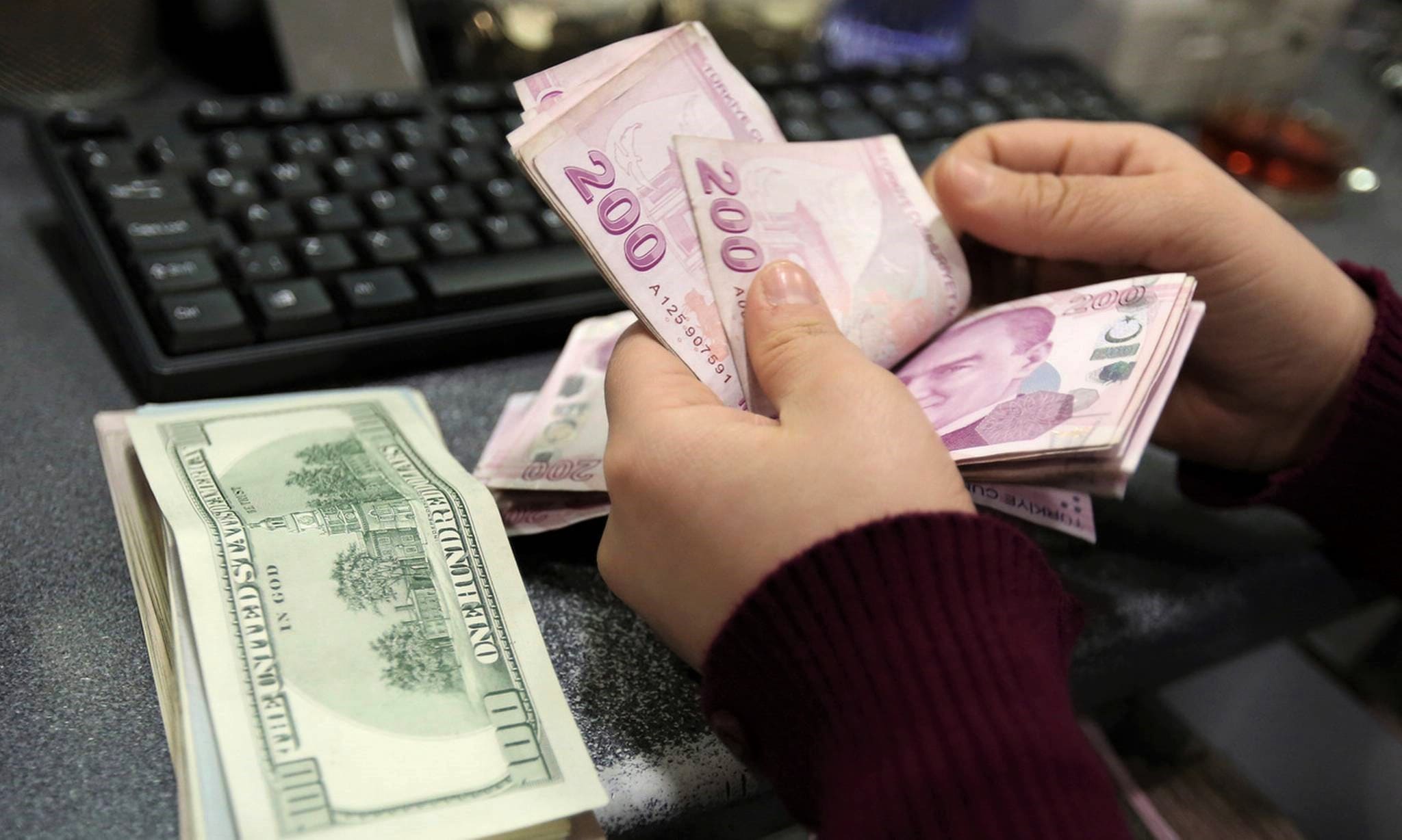 أسعار صرف العملات الرئيسية امام الليرة التركية 2023-01-22