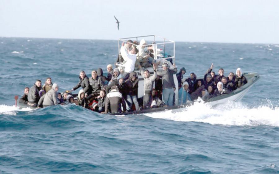 الاتحاد الأوروبي يسعى لإعادة توزيع 40 ألف من طالبي اللجوء