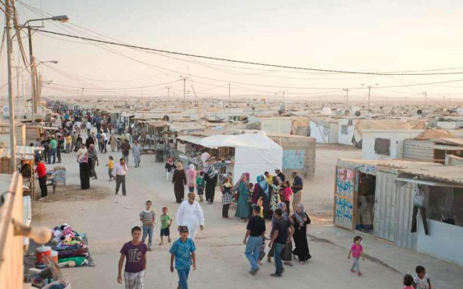 رفض عرض لترتيب إقامتهم بشكل منظم داخل شقق .. الأردن : لن نسمح بتوطين اللاجئين السوريين