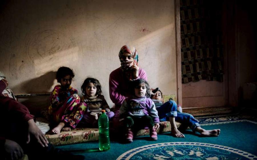 عائلات سورية جنوب تركيا تواجه البرد و الفقر
