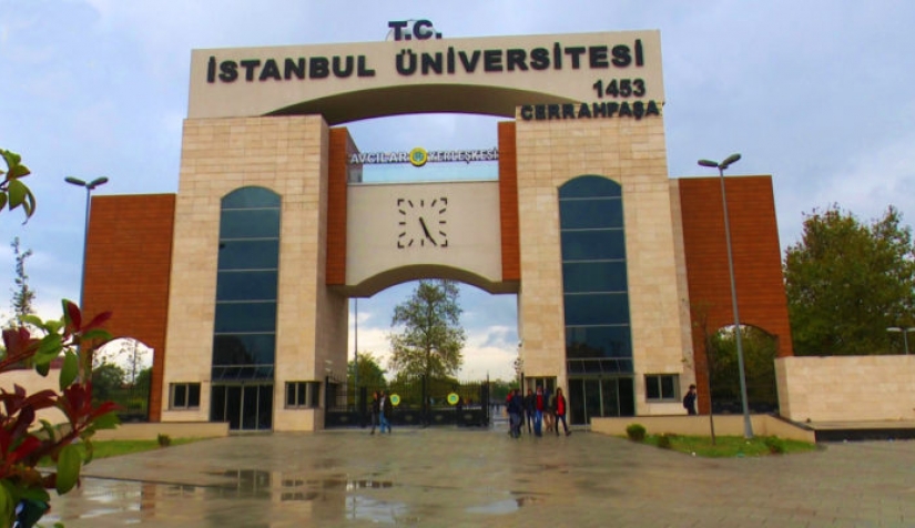 بعد سحب الدعم الجامعي.. ماذا ينتظر الطلبة السوريين في تركيا؟